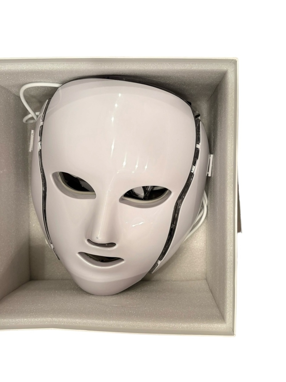LED Light Therapy Facial Mask - White